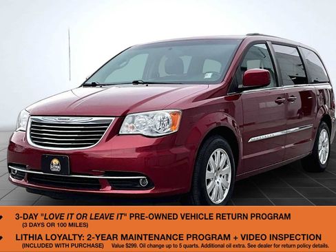 Used 2012 Chrysler Town & Country Touring w/ Entertainment Group #1 FWD image 1