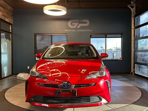 Used 2022 Toyota Prius LE FWD image 8