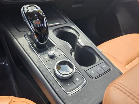 Used 2023 Cadillac XT4 Premium Luxury w/ Technology Package FWD image 21