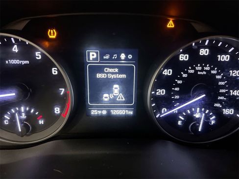 Used 2018 Hyundai Elantra SEL w/ Cargo Package image 13