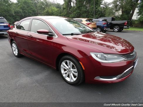 Used 2016 Chrysler 200 Limited w/ Anniversary Edition FWD image 3