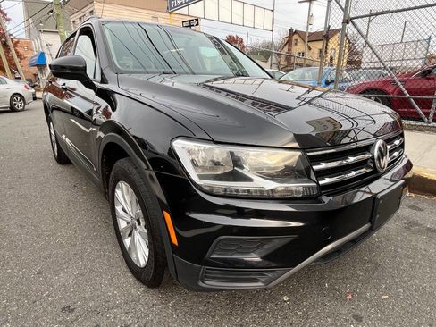 Used 2020 Volkswagen Tiguan S image 1