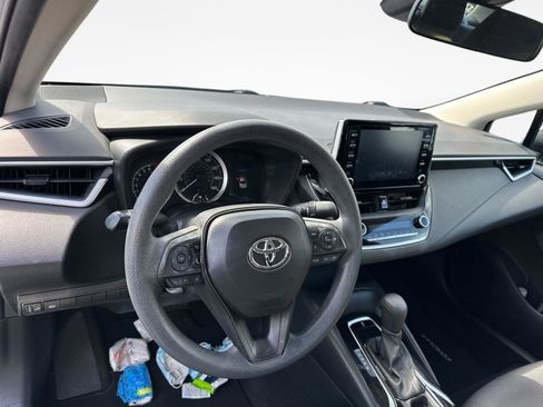 Used 2020 Toyota Corolla LE FWD image 10