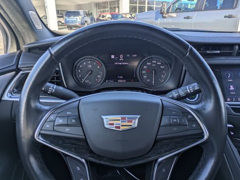 Used 2022 Cadillac XT5 Premium Luxury w/ Technology Package image 19