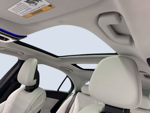 Used 2025 Mercedes-Benz C 300 4MATIC Sedan image 30