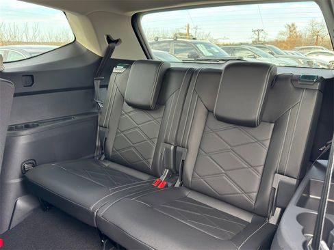 New 2026 Volkswagen Atlas SE image 28