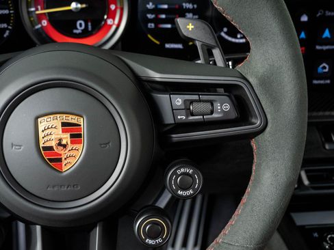 Certified 2025 Porsche 911 GT3 RS RWD image 11