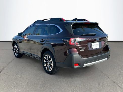 Used 2023 Subaru Outback Limited image 5