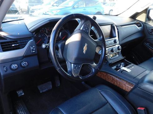 Used 2018 Chevrolet Suburban Premier image 20
