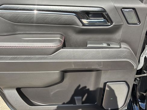 Used 2024 GMC Sierra 1500 AT4X image 19