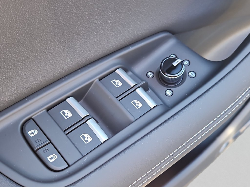 New 2027 Audi Q8 Prestige AWD/4WD image 20
