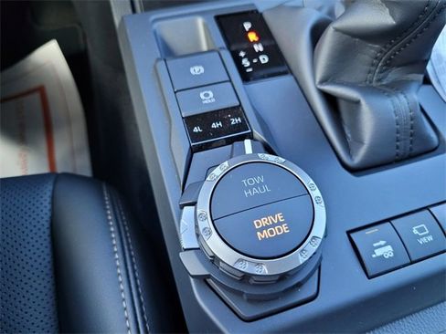 Used 2024 Toyota Tacoma Limited image 41