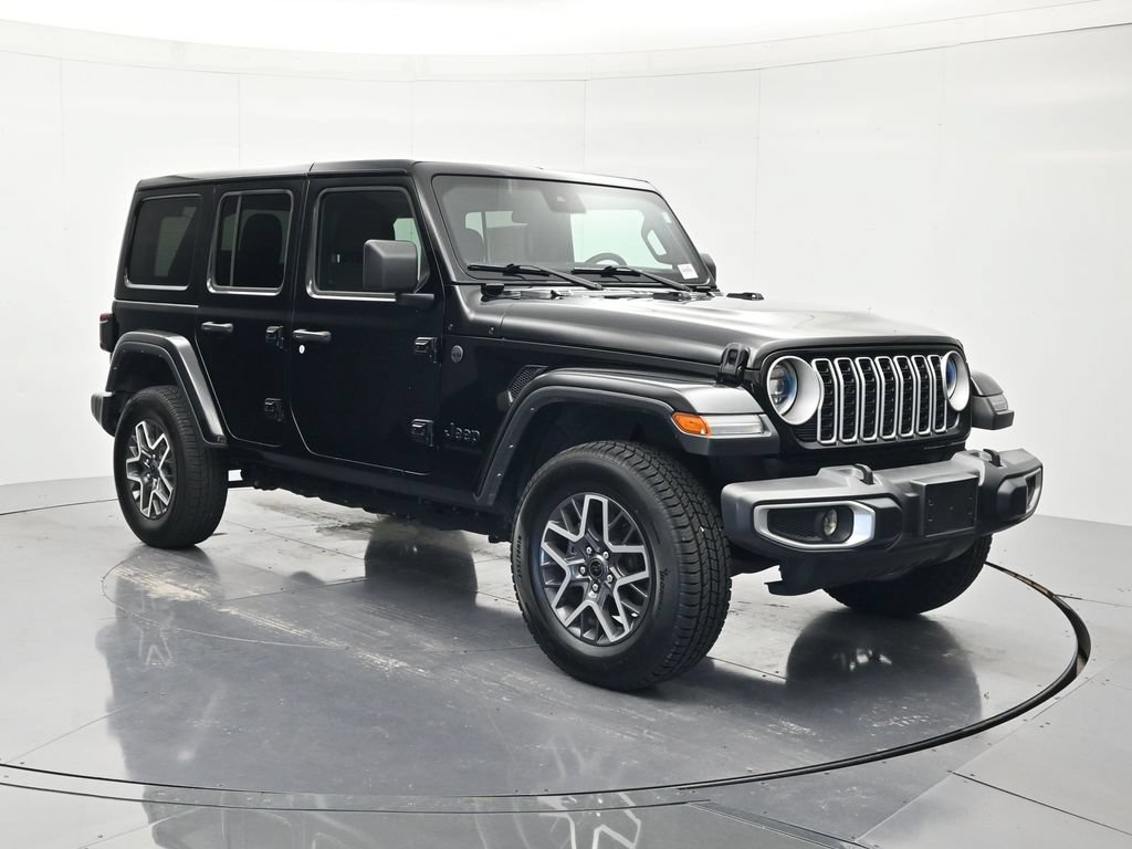 Used 2025 Jeep Wrangler Unlimited Sahara AWD/4WD image 3