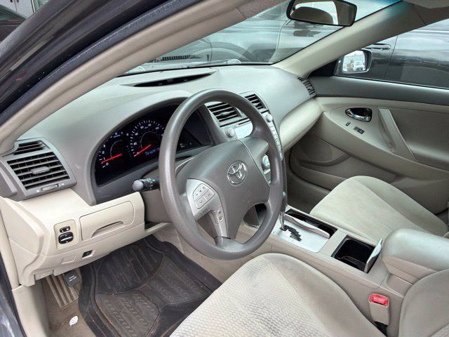 Used 2011 Toyota Camry LE w/ LE Extra-Value Pkg FWD image 6