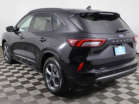 Used 2023 Ford Escape ST-Line w/ Tech Pack #1 AWD/4WD image 9