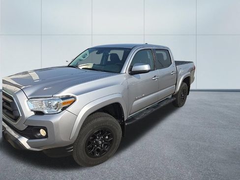 Used 2020 Toyota Tacoma SR5 AWD/4WD image 5
