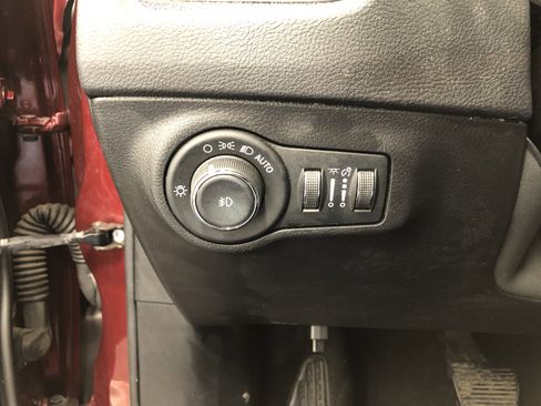 Used 2020 Jeep Compass Latitude image 18