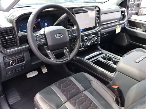 New 2026 Ford F250 Lariat w/ Black Appearance Package AWD/4WD image 5