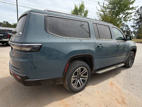 New 2026 Jeep Grand Wagoneer L 4WD image 8