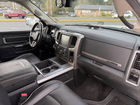 Used 2014 RAM 2500 Longhorn image 20