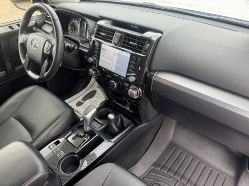 Used 2023 Toyota 4Runner TRD Off-Road Premium w/ Moonroof Package AWD/4WD image 27