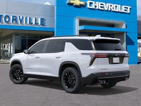 New 2026 Chevrolet Traverse LT w/ Midnight/Sport Edition FWD image 3