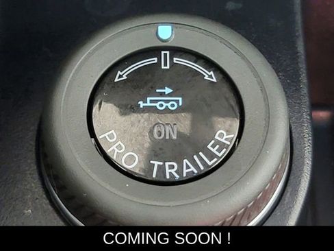 Used 2025 Ford Expedition Active image 24