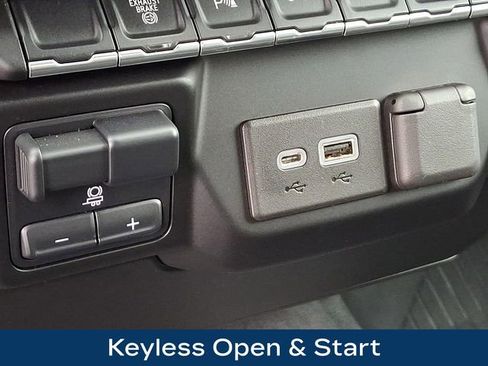 Used 2021 Chevrolet Silverado 2500 LT w/ All Star Edition image 27