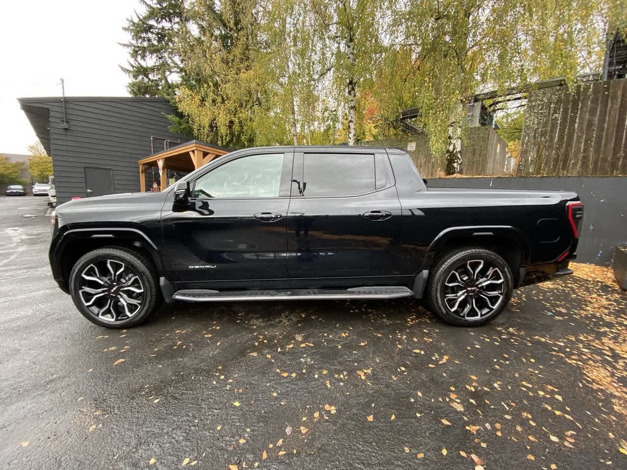 Used 2026 GMC Sierra EV Denali AWD/4WD image 3
