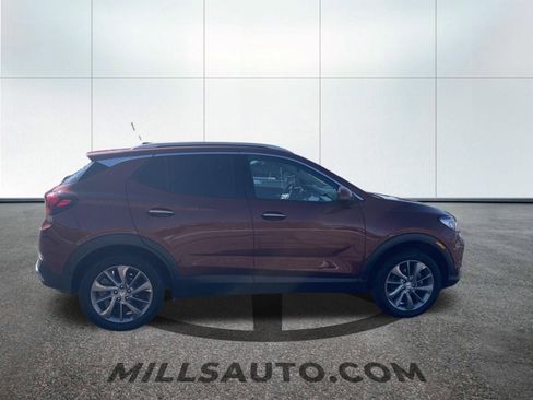 Used 2020 Buick Encore GX Essence w/ Experience Buick Package image 5