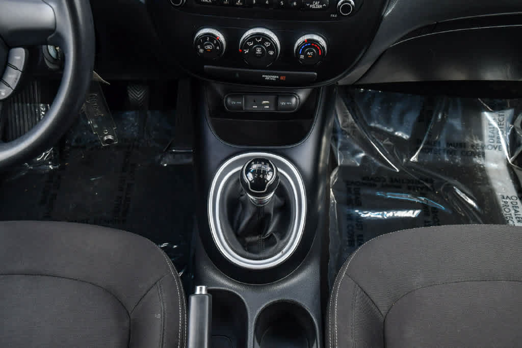 Used 2015 Kia Soul FWD image 15