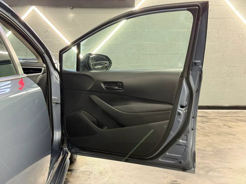 Used 2023 Toyota Corolla LE FWD image 21