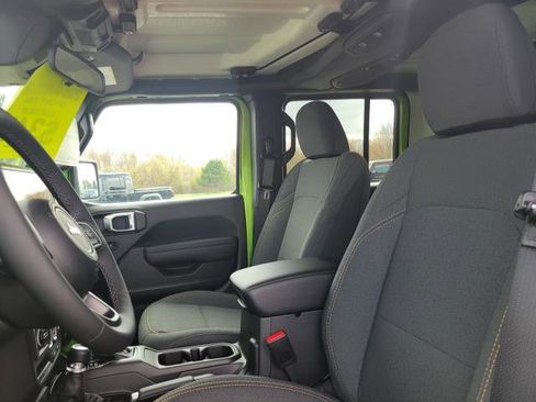 New 2026 Jeep Gladiator Sport image 5