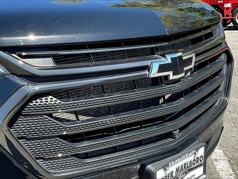 Used 2021 Chevrolet Traverse Premier w/ Redline Edition FWD image 29