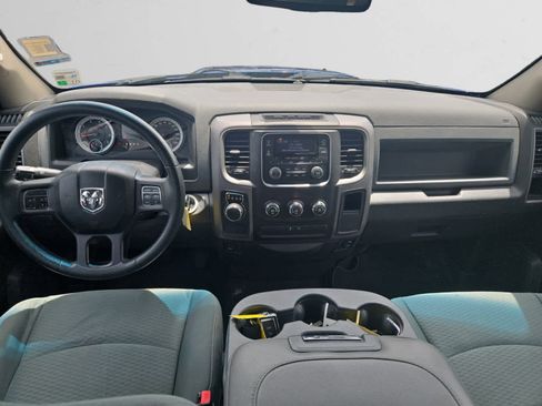 Used 2014 RAM 1500 Express RWD image 9