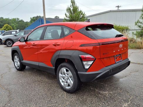 Used 2024 Hyundai Kona SE image 5