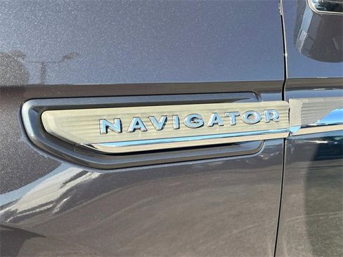 Used 2023 Lincoln Navigator L Reserve image 48
