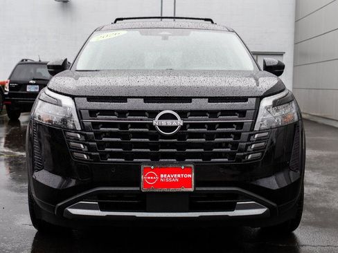 New 2026 Nissan Pathfinder SL AWD/4WD image 2