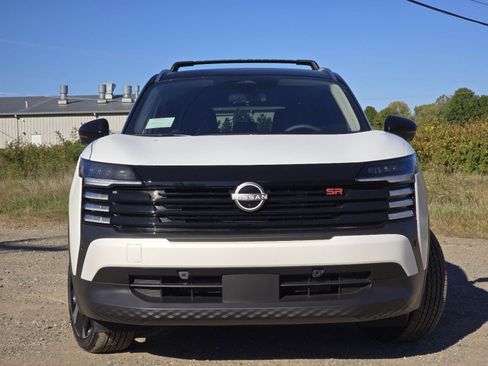 New 2026 Nissan Kicks SR w/ Cold Weather Package image 7