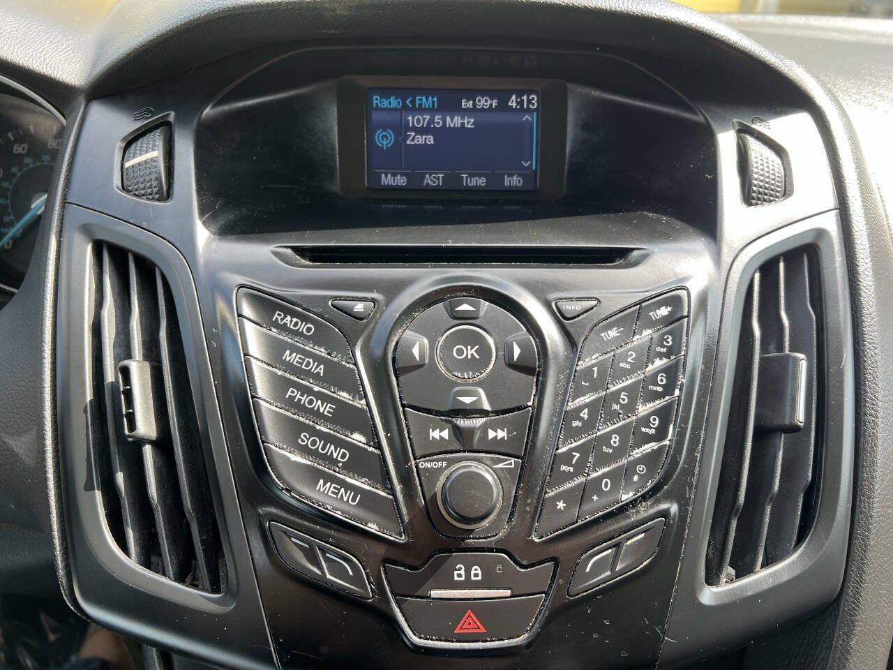 Used 2014 Ford Focus S FWD image 17