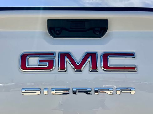 New 2026 GMC Sierra 1500 Elevation image 21