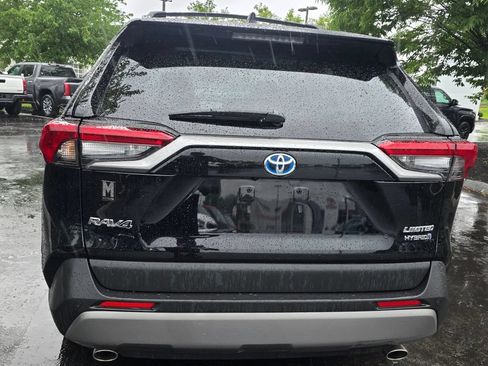 Used 2024 Toyota RAV4 Limited w/ Advanced Technology Package AWD/4WD image 6