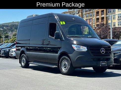Used 2023 Mercedes-Benz Sprinter 2500 image 2