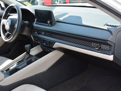Used 2023 Honda Accord EX image 20
