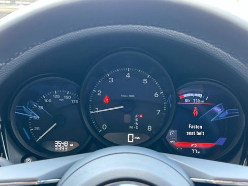 Certified 2026 Porsche Macan AWD/4WD image 29