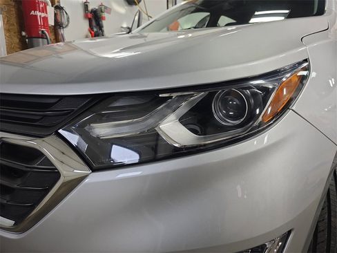 Used 2020 Chevrolet Equinox LS w/ LS Convenience Package image 29