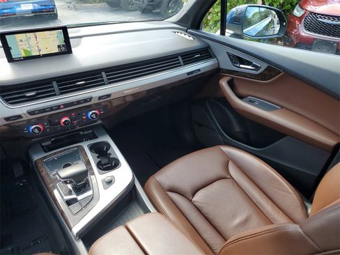Used 2018 Audi Q7 2.0T Premium Plus image 16