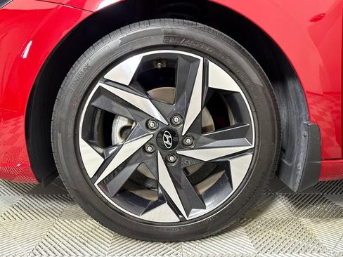 Certified 2023 Hyundai Elantra Limited FWD image 24