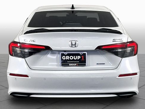 Used 2025 Honda Civic Sport Touring image 5