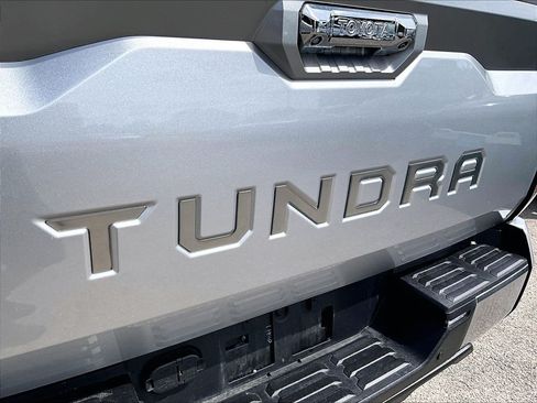 Certified 2022 Toyota Tundra Capstone AWD/4WD image 28